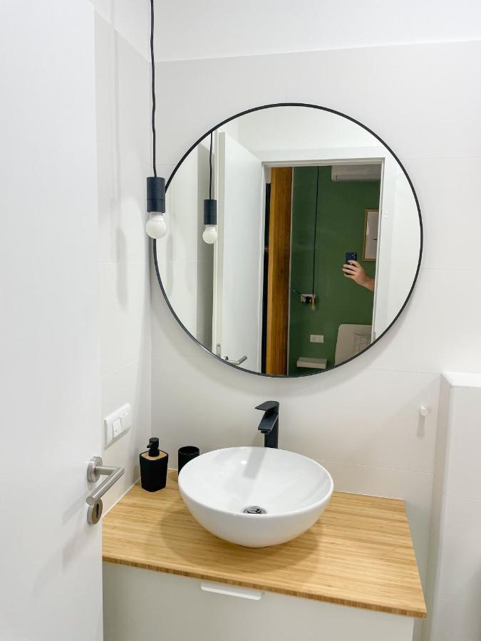Modern Studio Overlooking Downtown ماكارسكا المظهر الخارجي الصورة